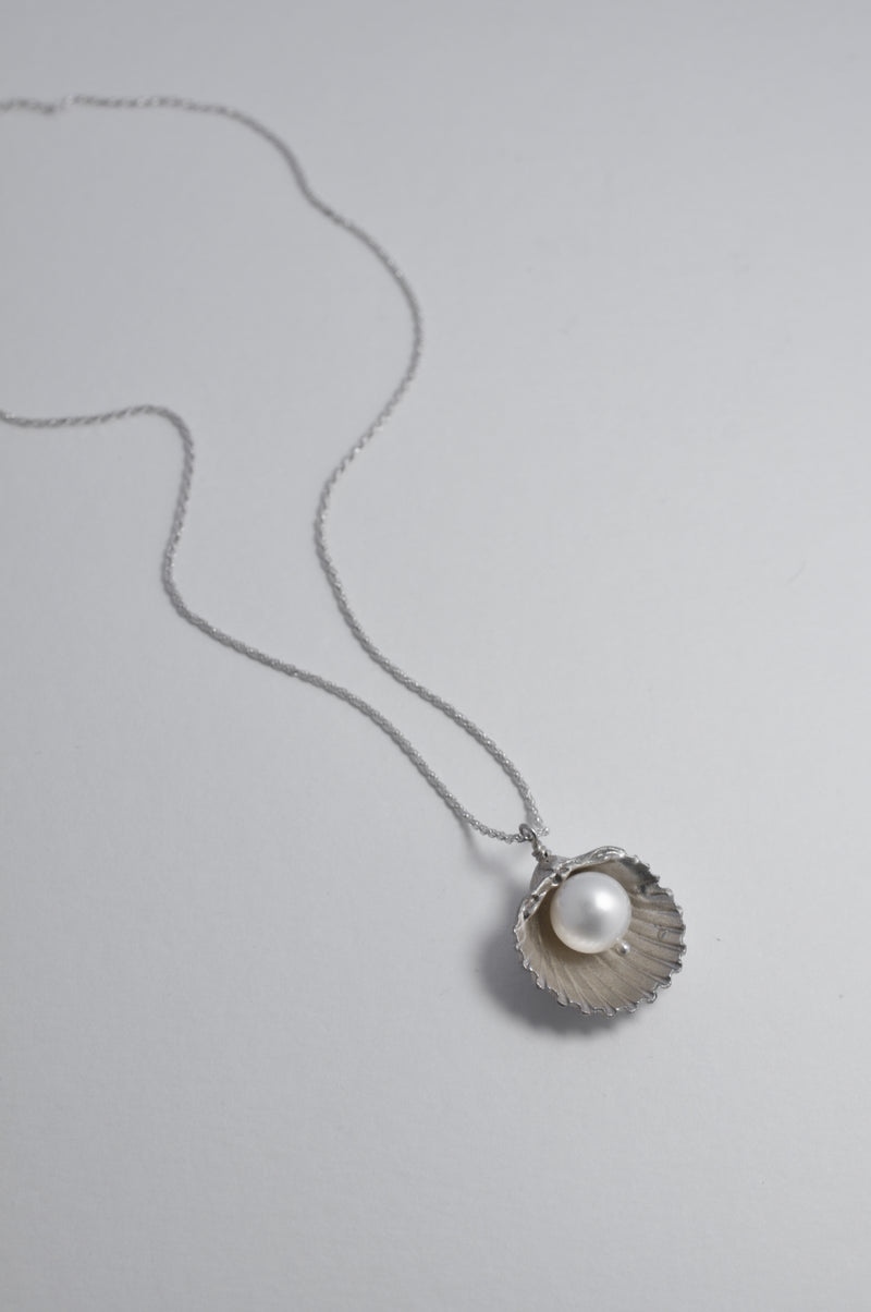 COCKLE necklace